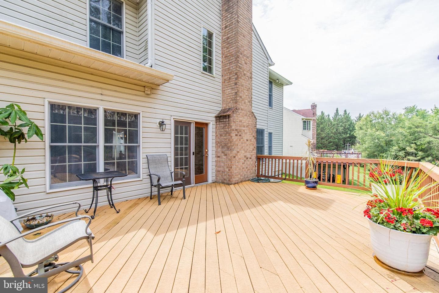 734 Thornwood Drive photo 31