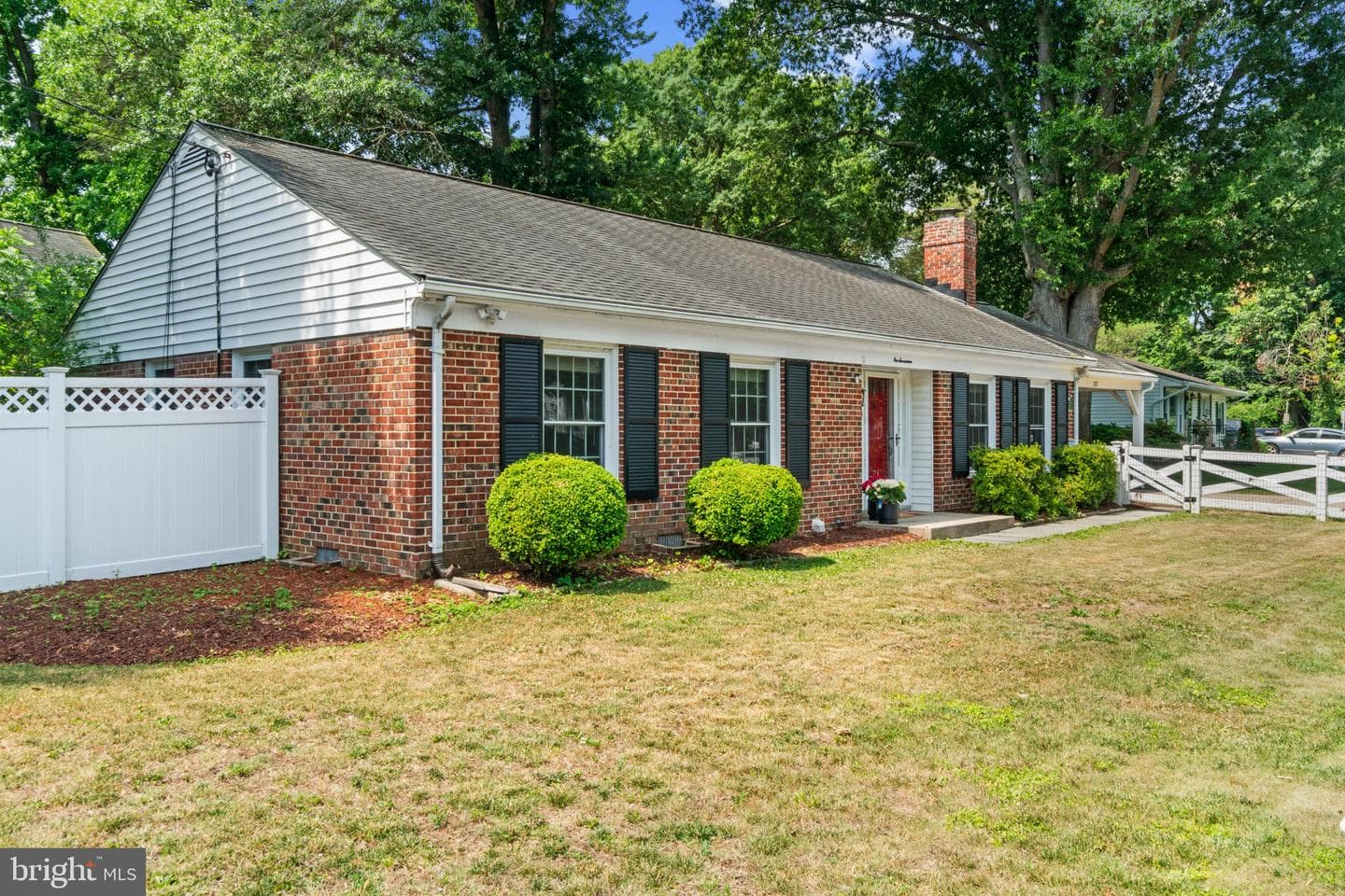 117 Oakwood Road photo 44