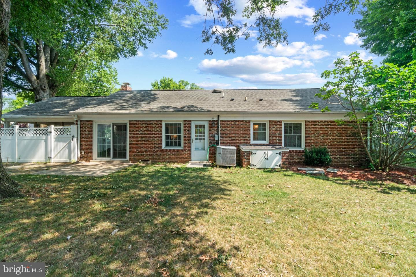 117 Oakwood Road photo 48