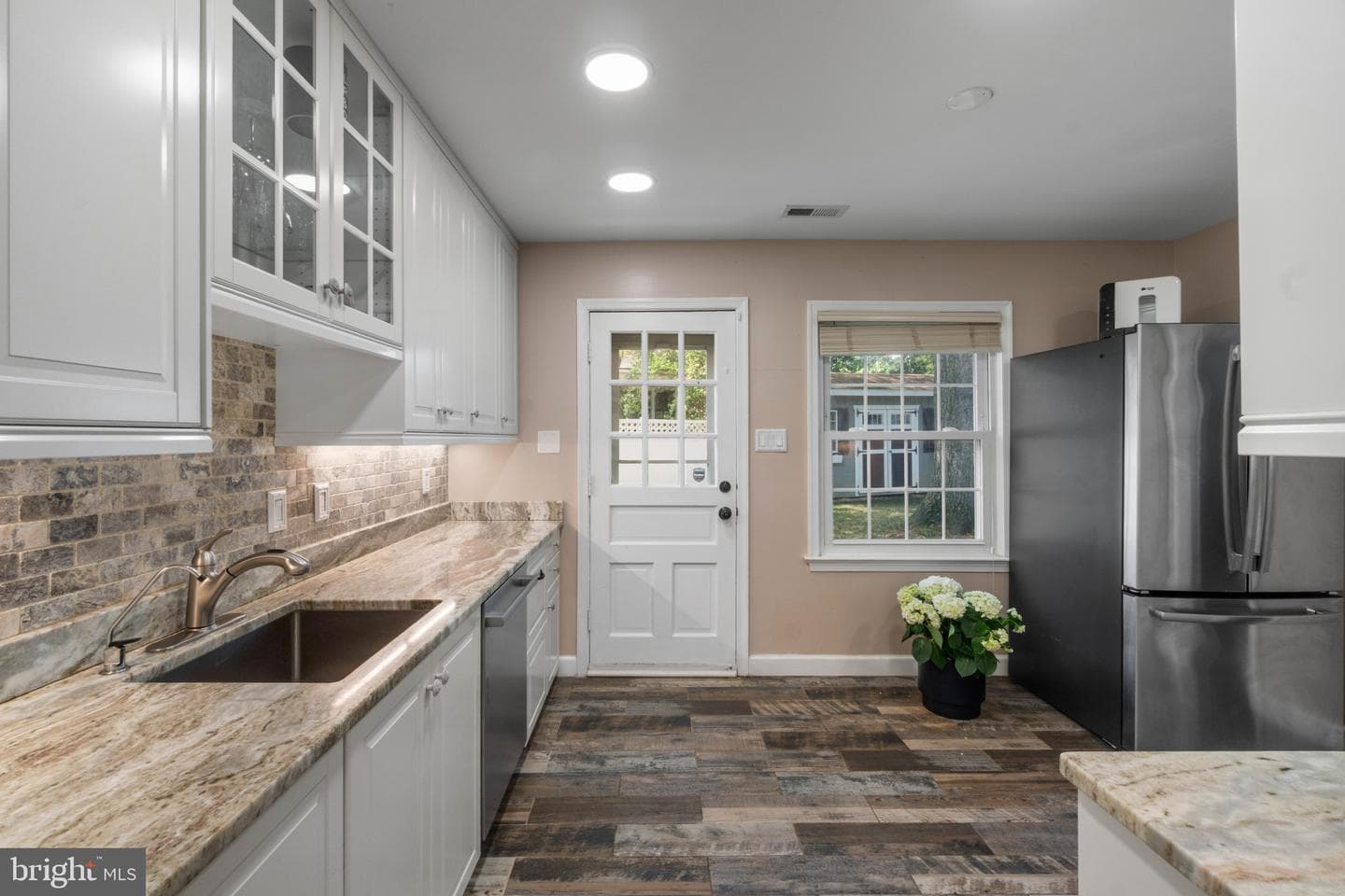117 Oakwood Road photo 68