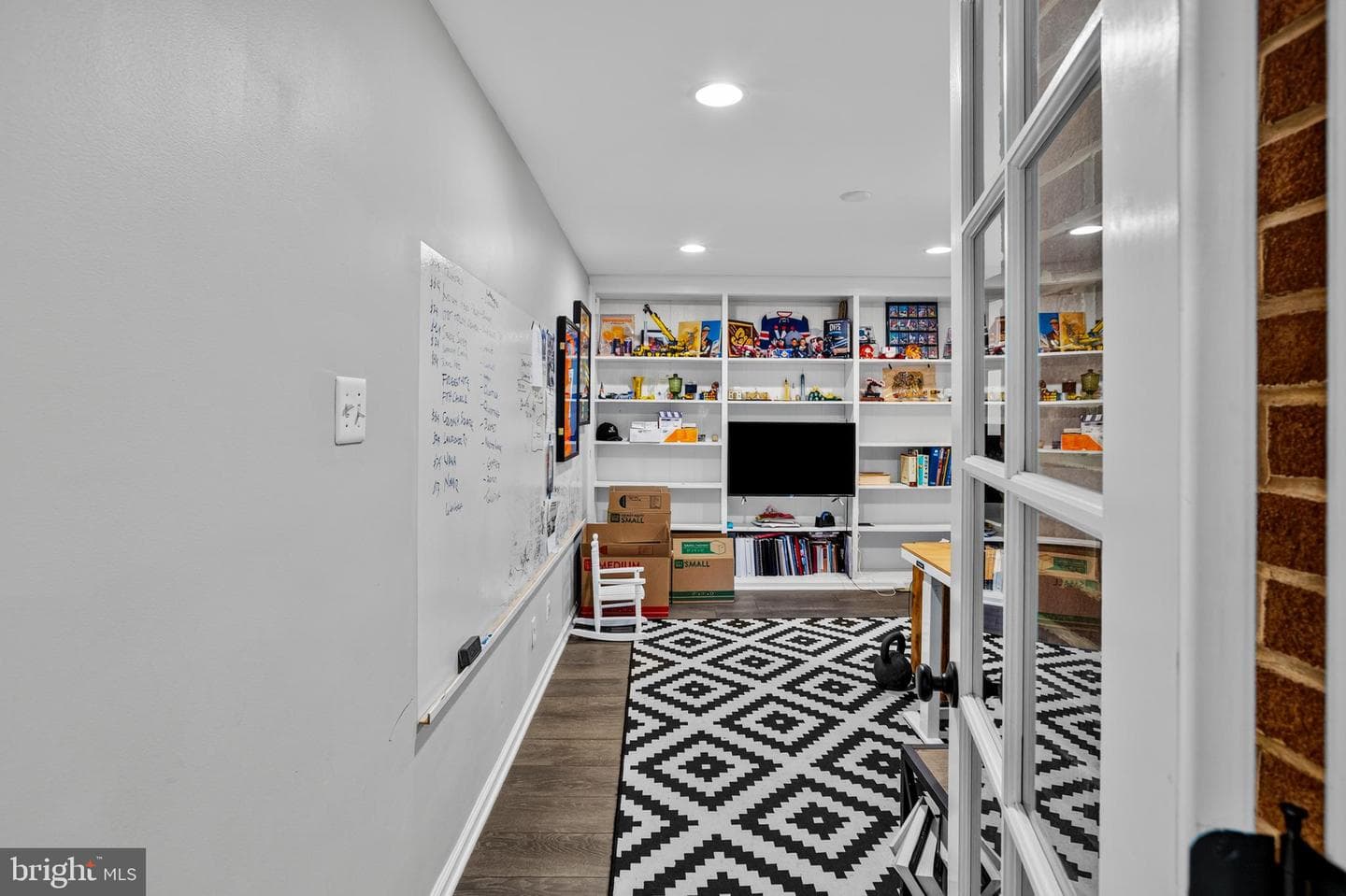 731 Intrepid Way photo 20