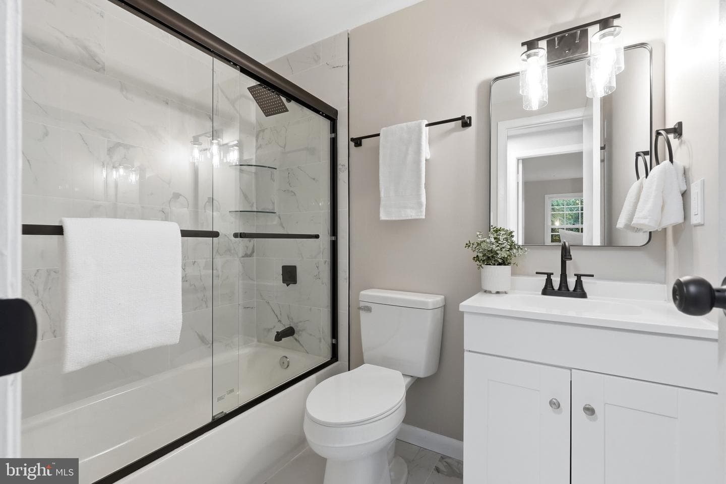 1814 Aberdeen Circle photo 14