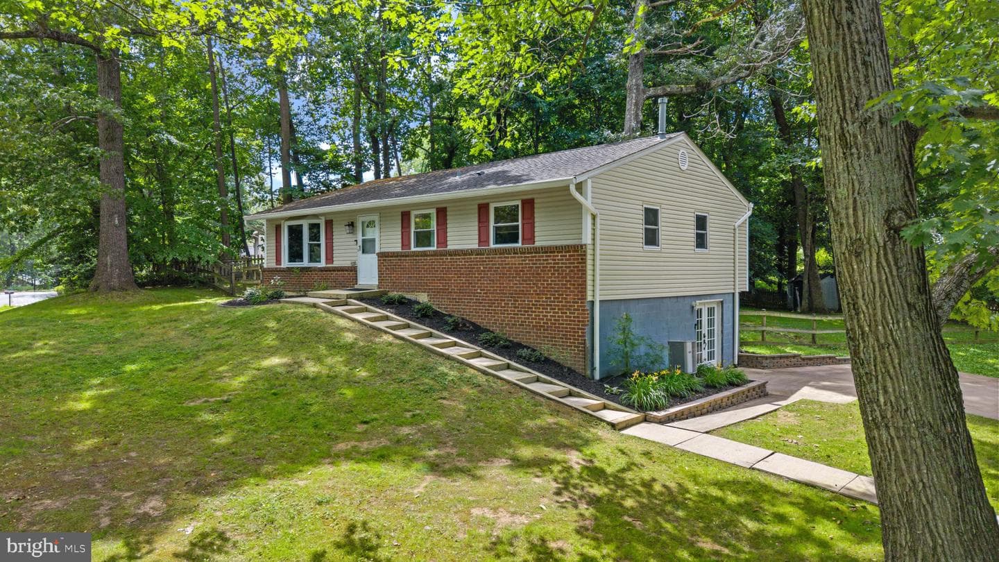 617 Wayward Drive, Annapolis