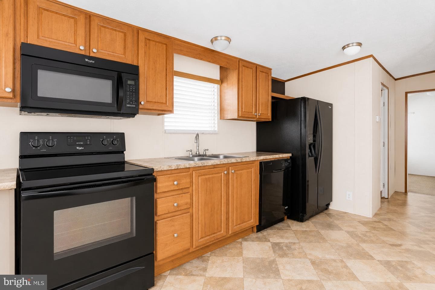 996 Margarita Street photo 14