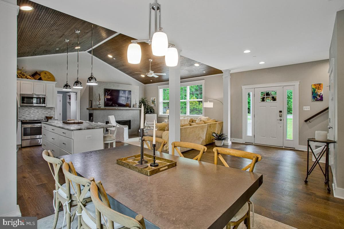 2978 Valley View Road photo 10