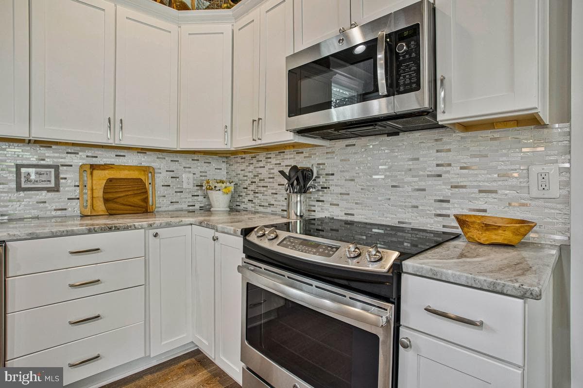 2978 Valley View Road photo 20