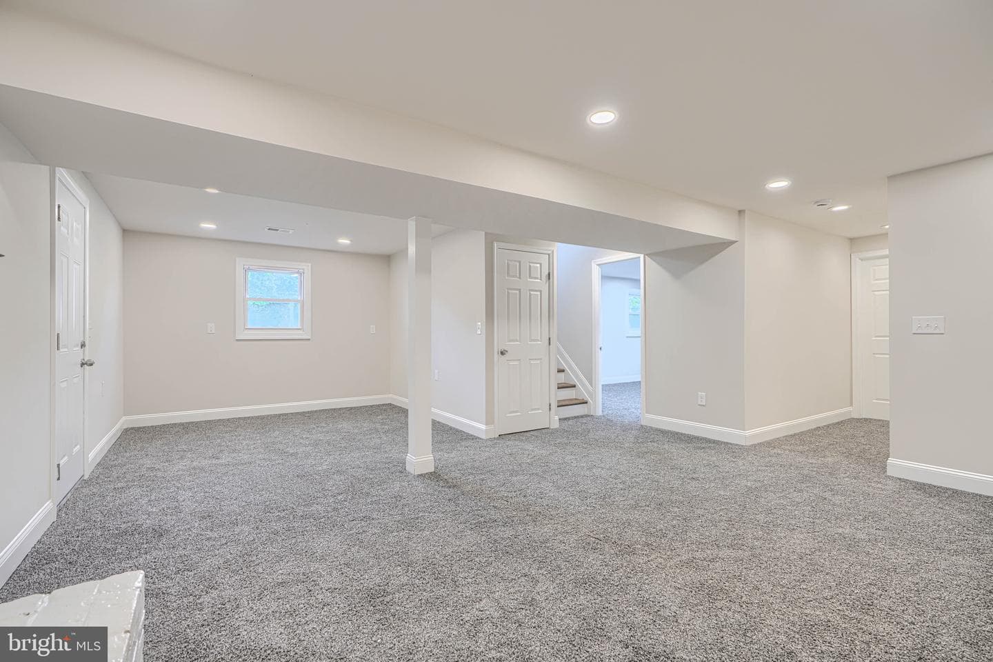 7518 Harmans Rd photo 27