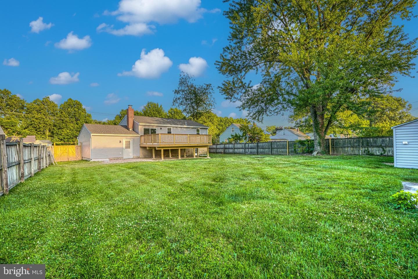7518 Harmans Rd photo 39