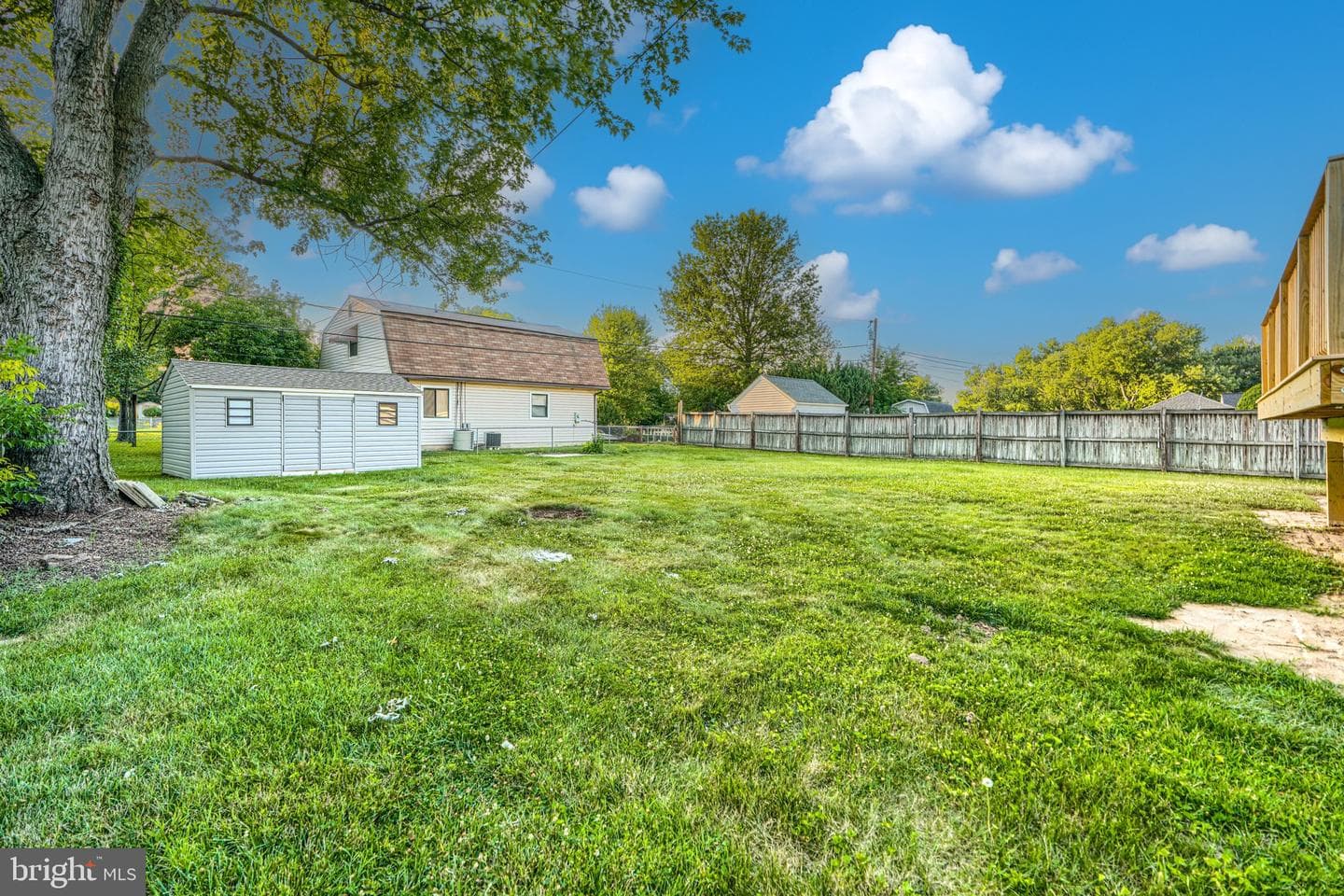 7518 Harmans Rd photo 40
