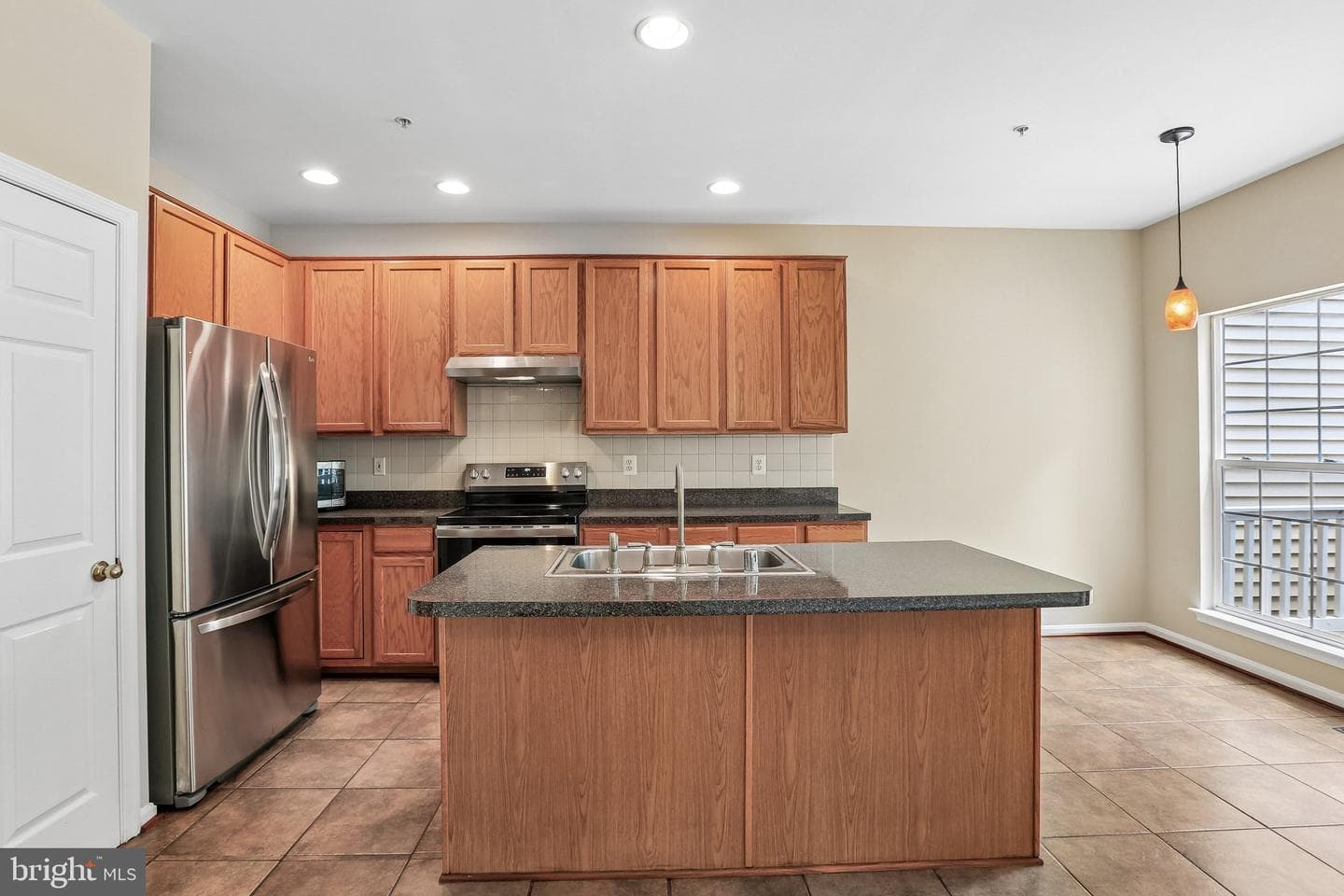 3131 Galaxy Way photo 12