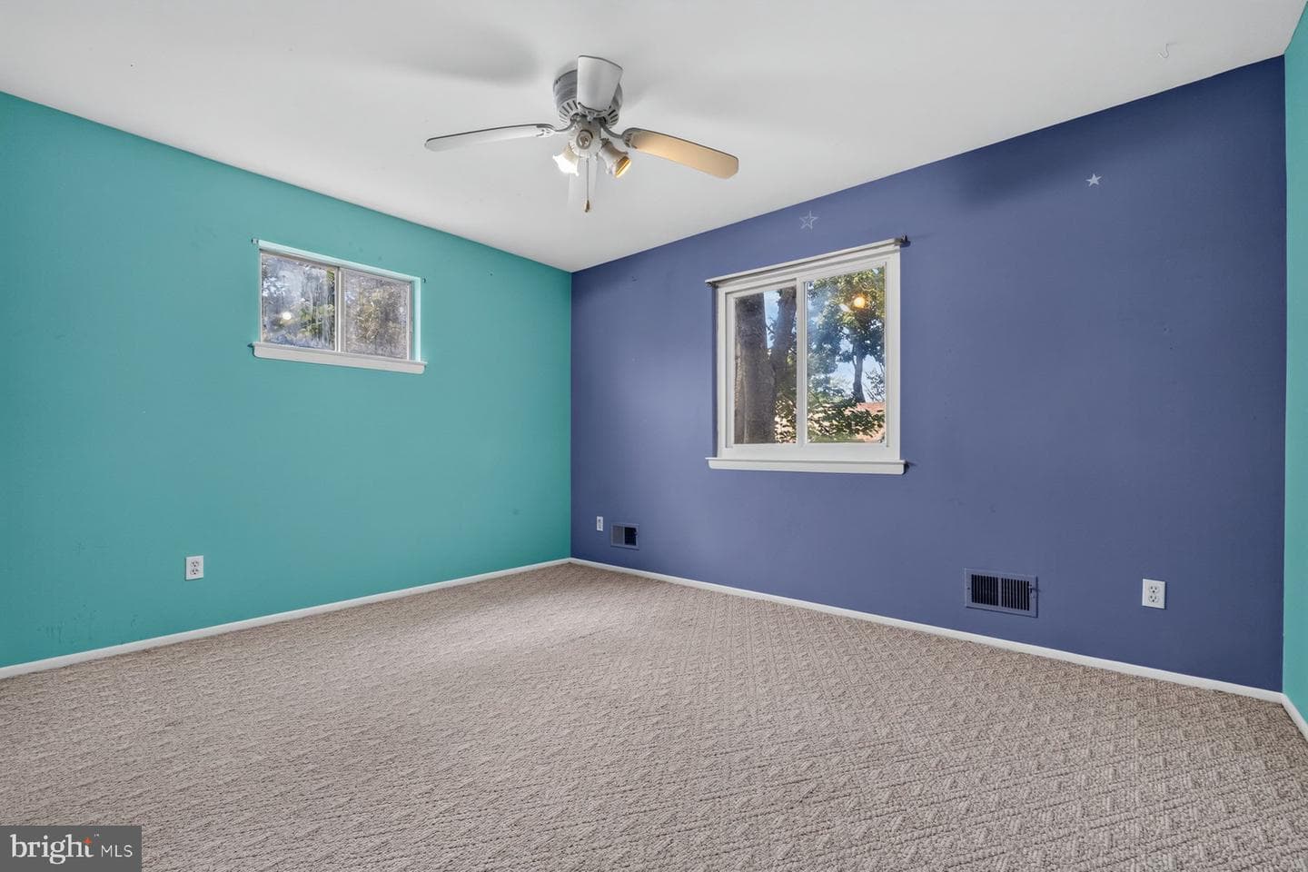 7738 Notley Road photo 12