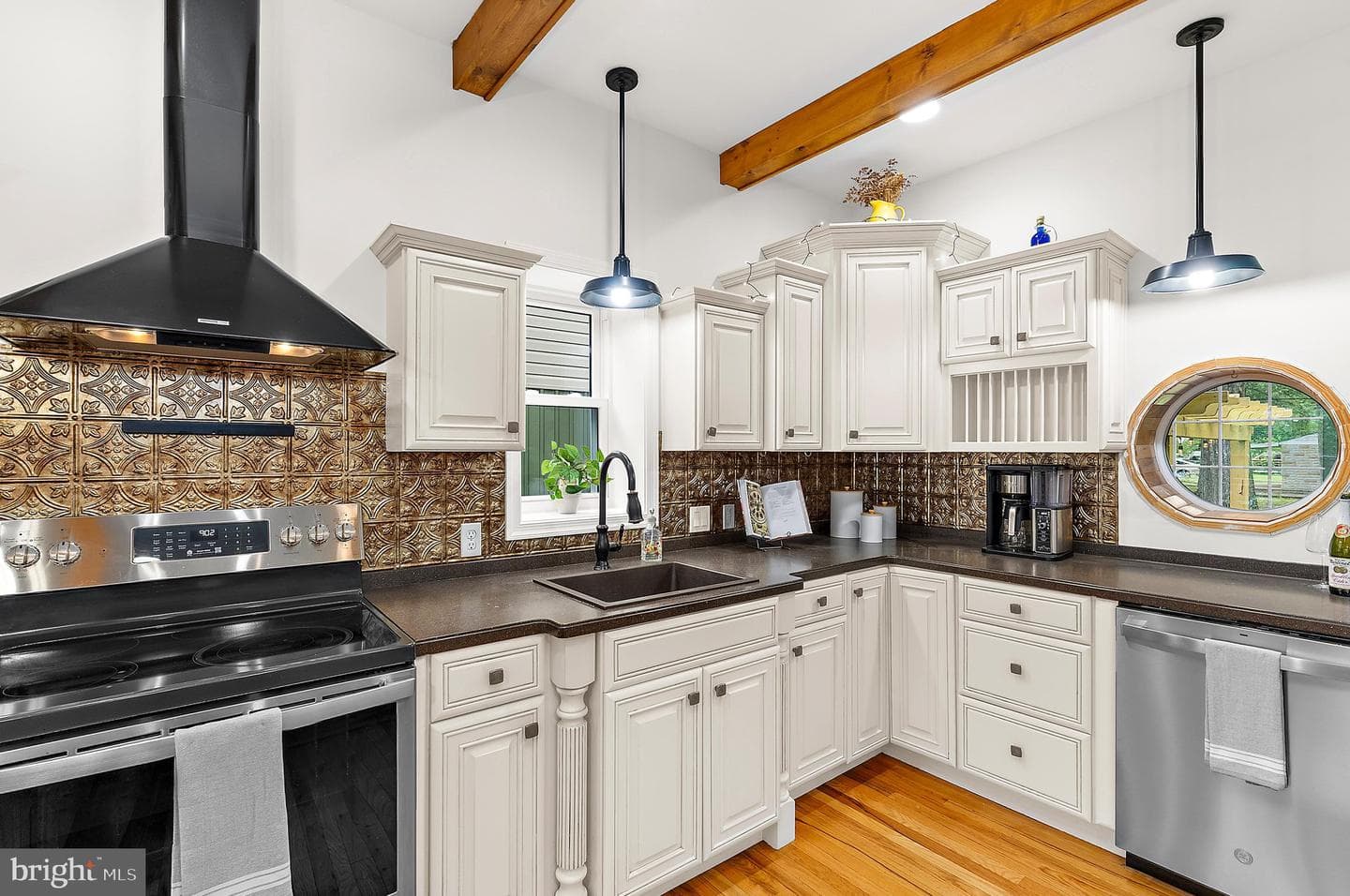 328 Oakdale Road photo 20