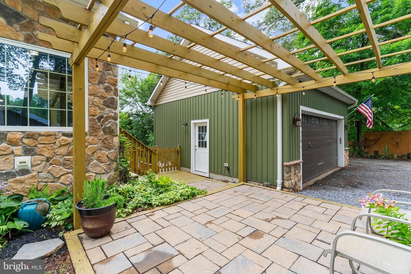 328 Oakdale Road photo 7