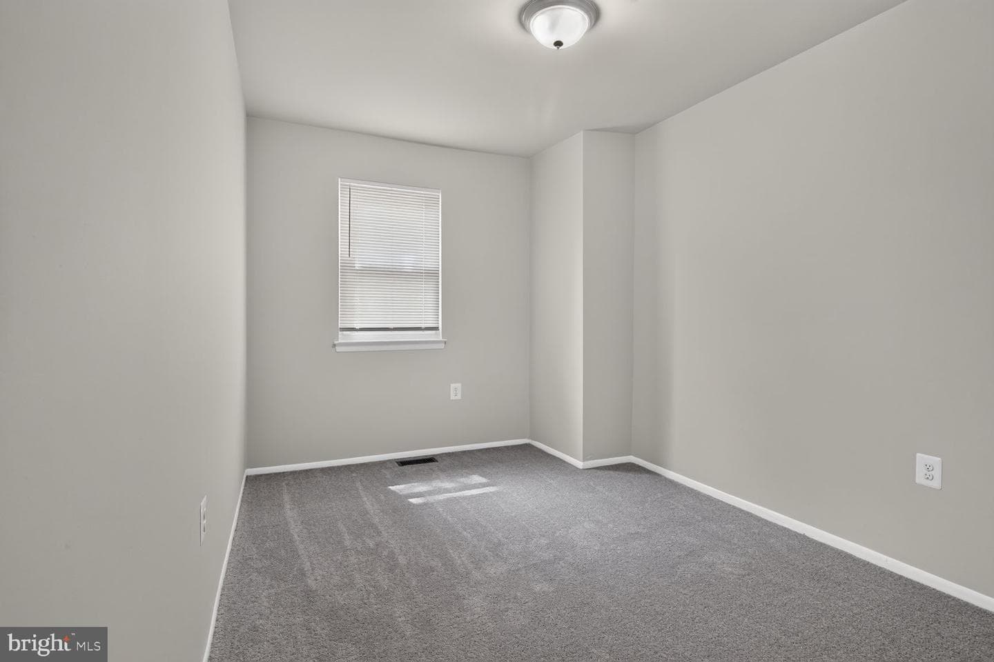 8220 Marlton Court photo 10