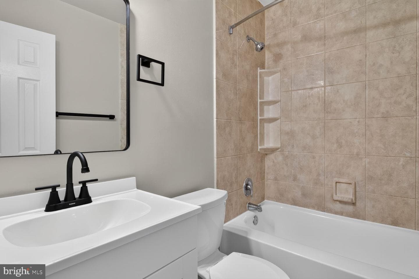 8220 Marlton Court photo 12