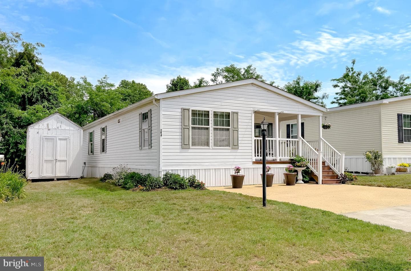 309 Berts Drive photo 3