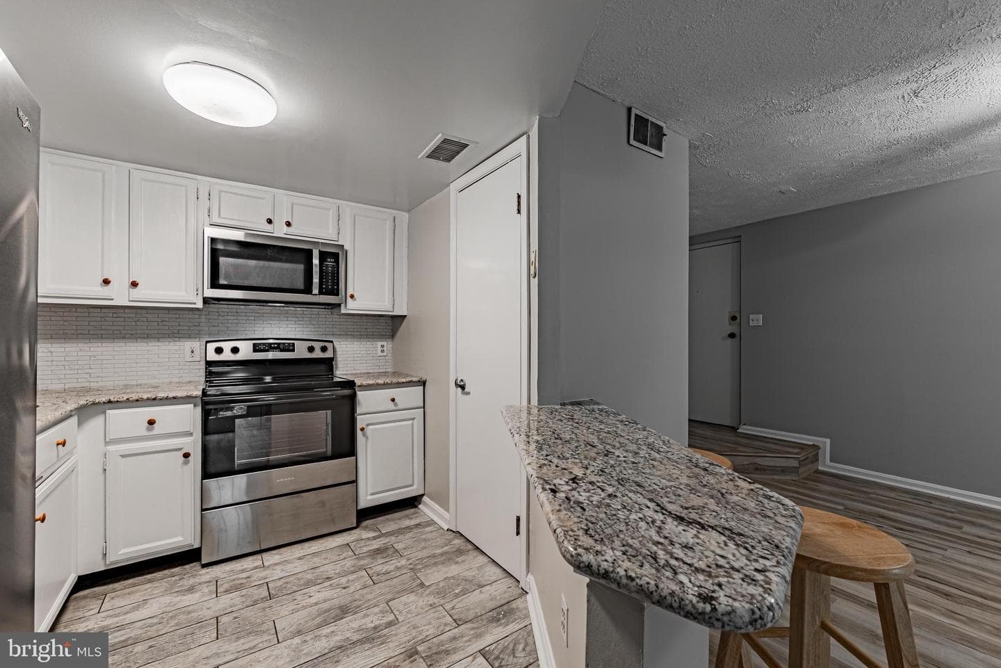 602 Newbridge Court #602 photo 12
