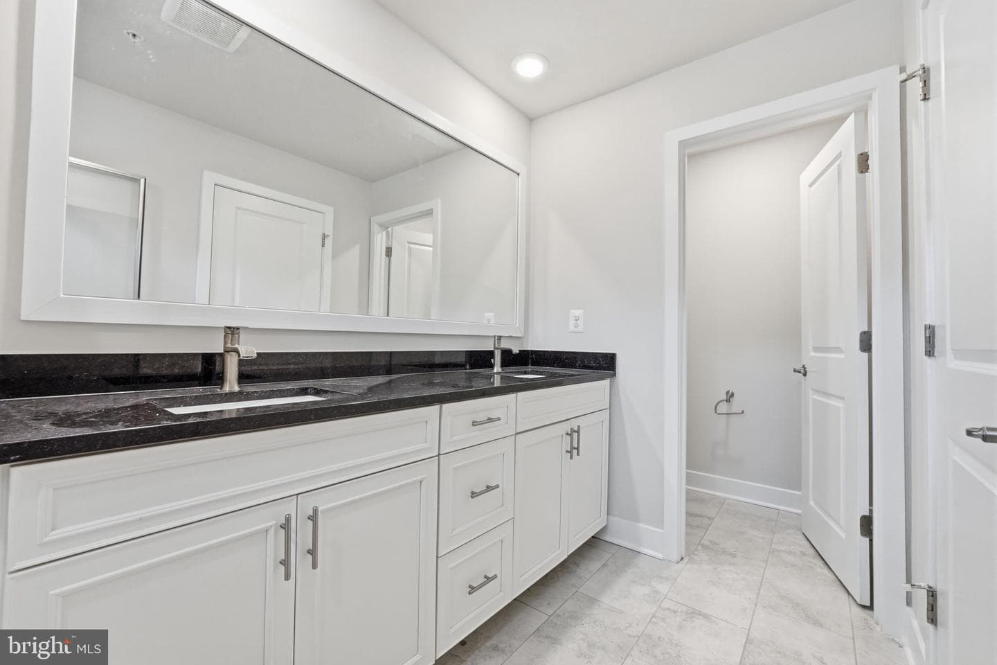 828 Teacher Mitchell Road photo 22