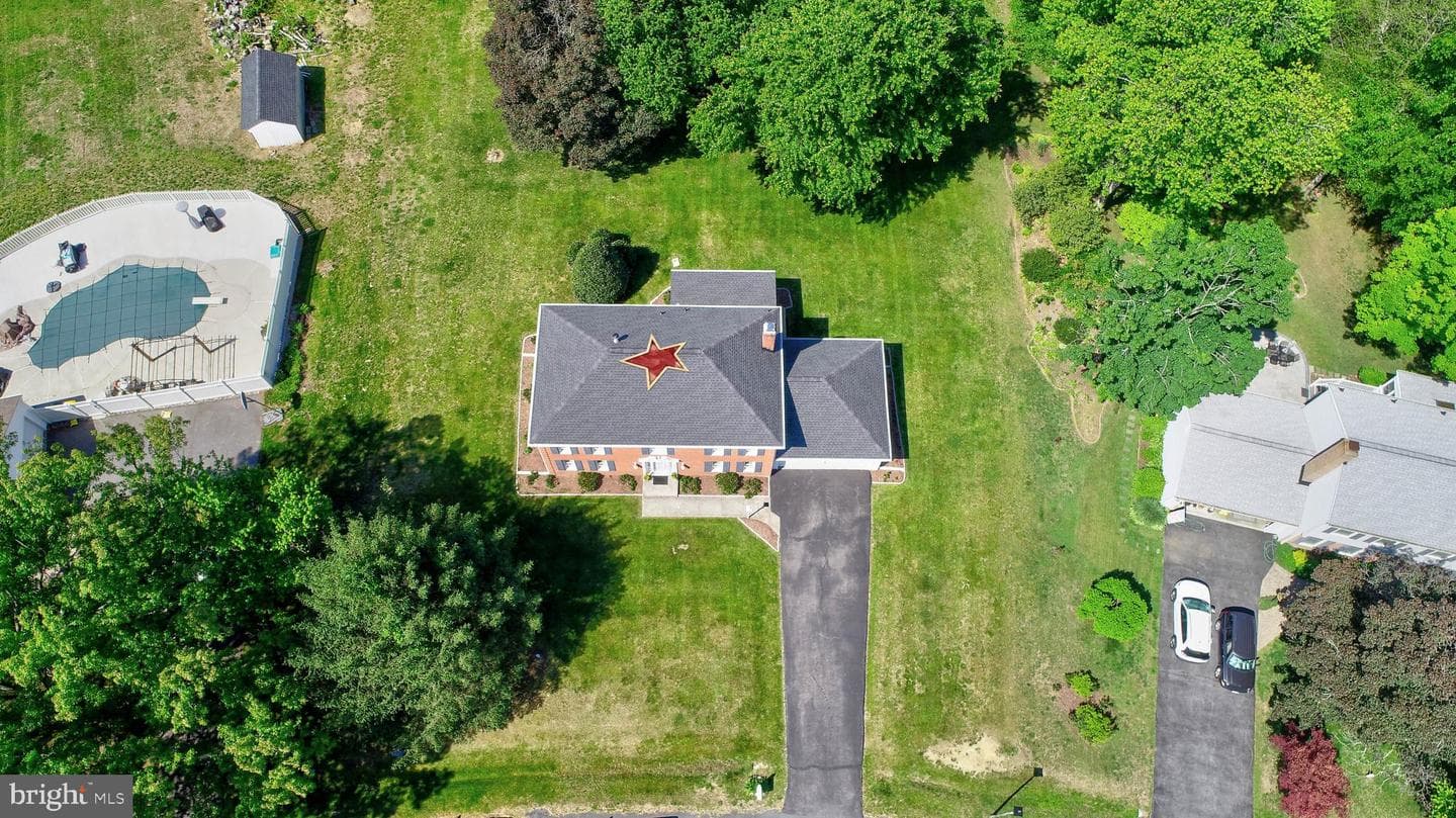 1116 Rutlandview Drive photo 5