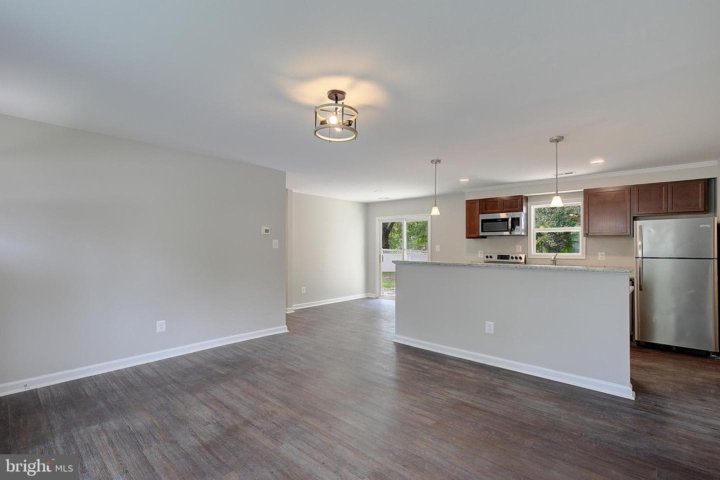516 Queen Anne Avenue photo 10