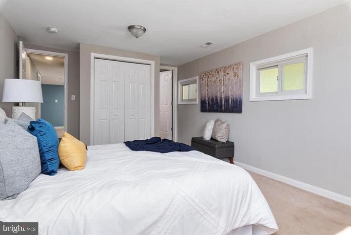 516 Queen Anne Avenue photo 30