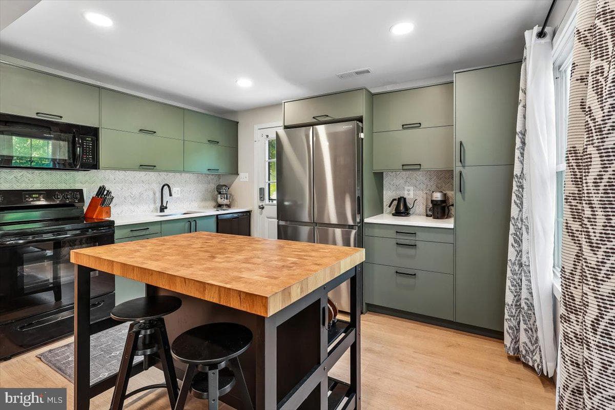 613 West Drive photo 8
