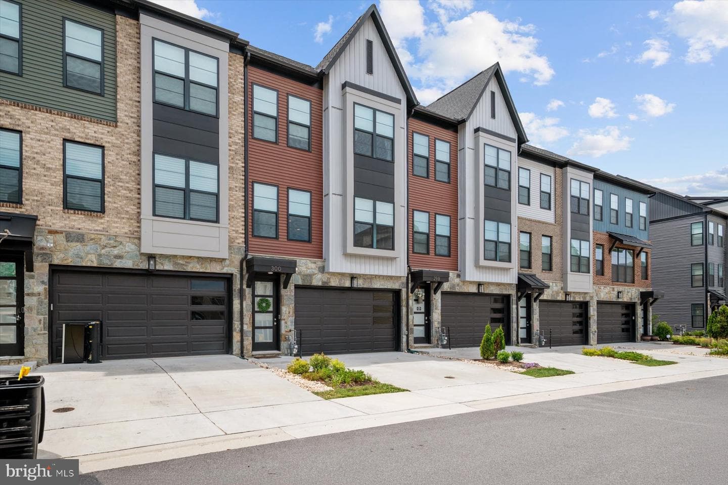 300 Alluvium Dr photo 3