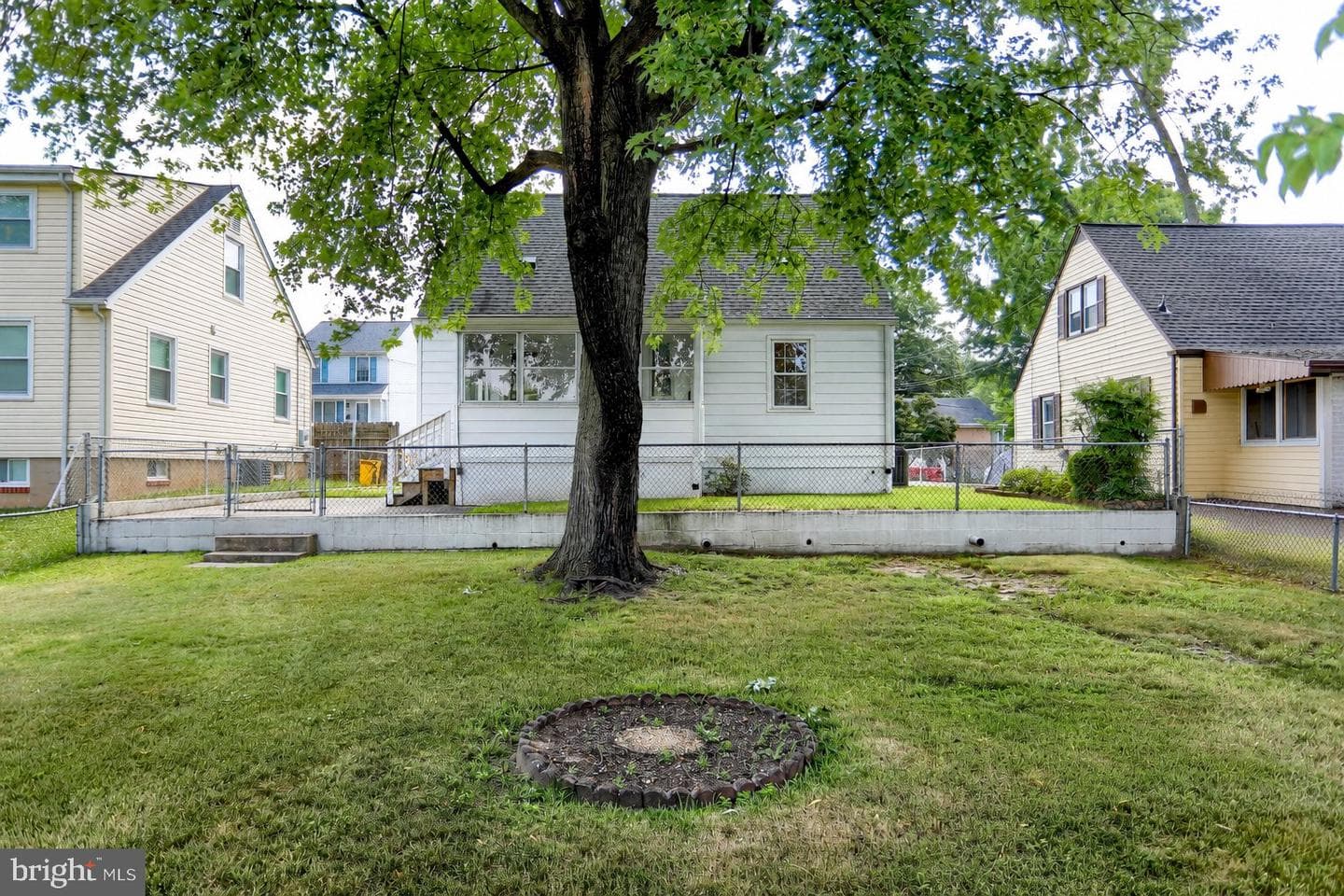 4 Baltimore Avenue photo 36