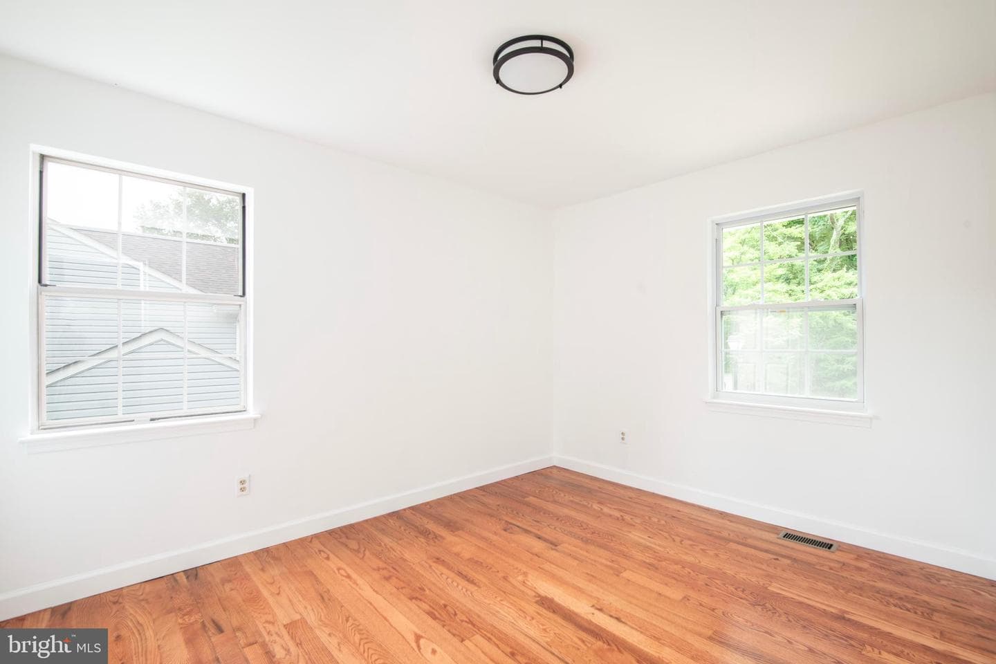 1240 Viking Drive N photo 27