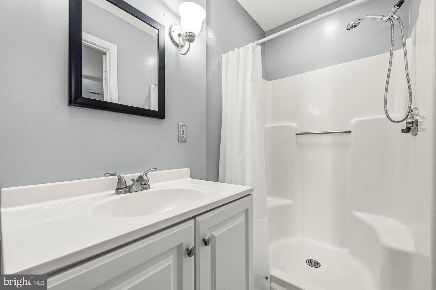 3381 Style Avenue photo 30