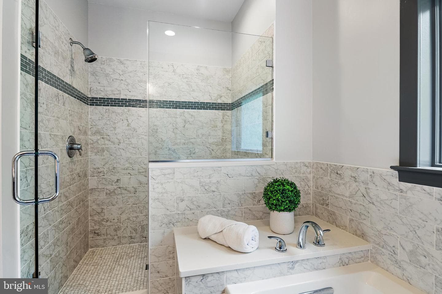 621 Harbor Drive photo 27