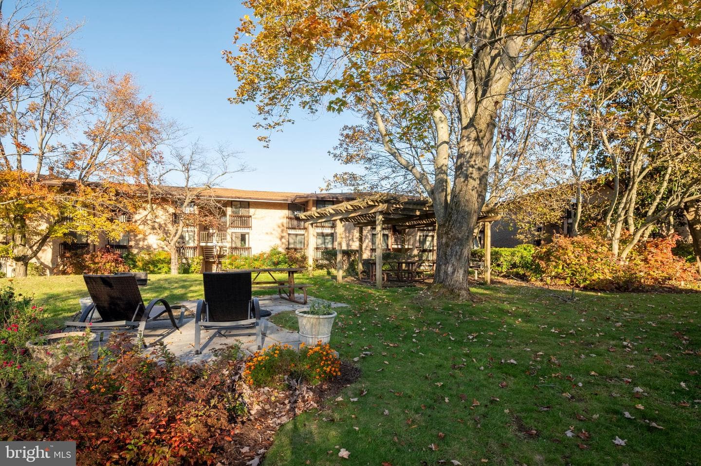 755 Fairview Avenue #755 D photo 32