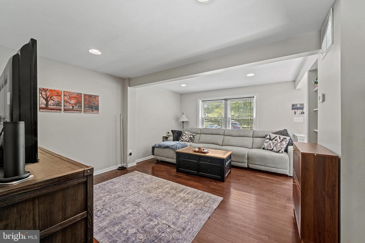 8189 Mountain Estate Court photo 3