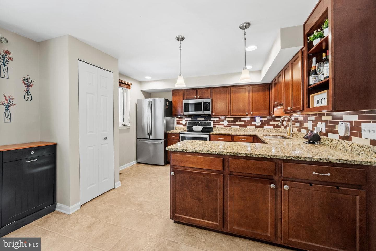 8189 Mountain Estate Court photo 5