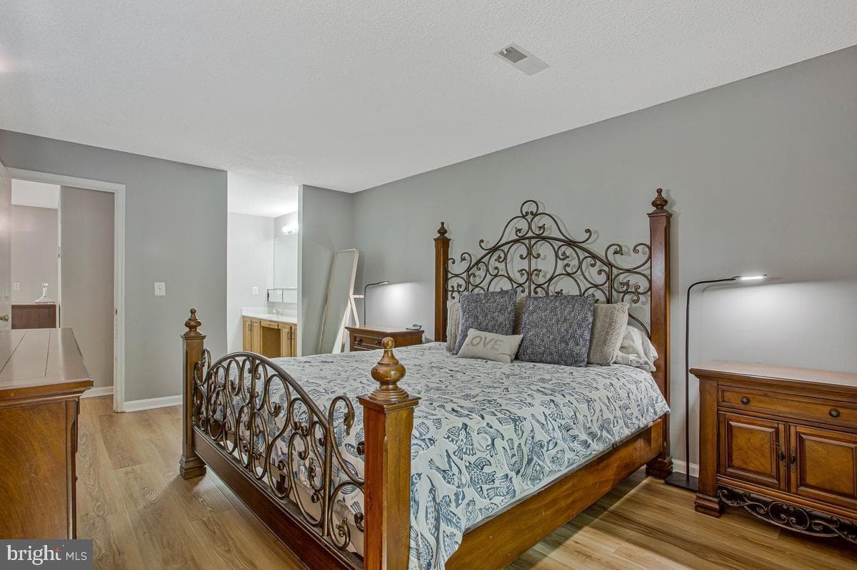 448 Cranes Roost Court photo 11