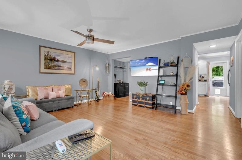 1154 Riverboat Court photo 4