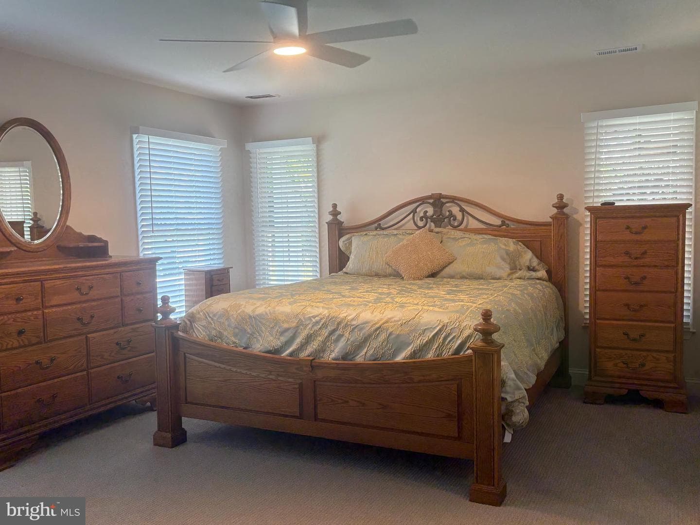 708 Sydney Terrace photo 14