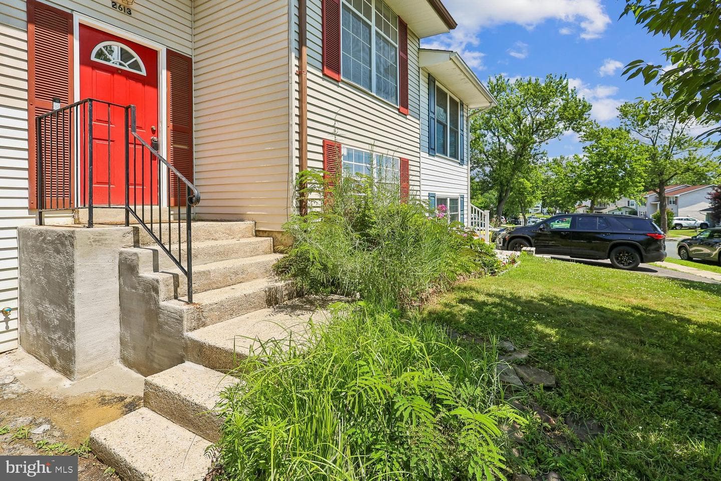 2613 Vivaldi Lane photo 2
