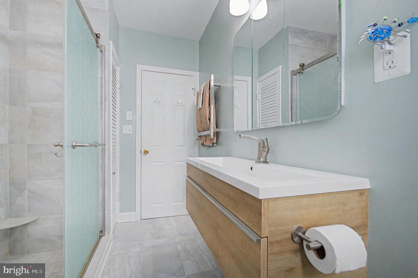 8 Granada Road photo 32