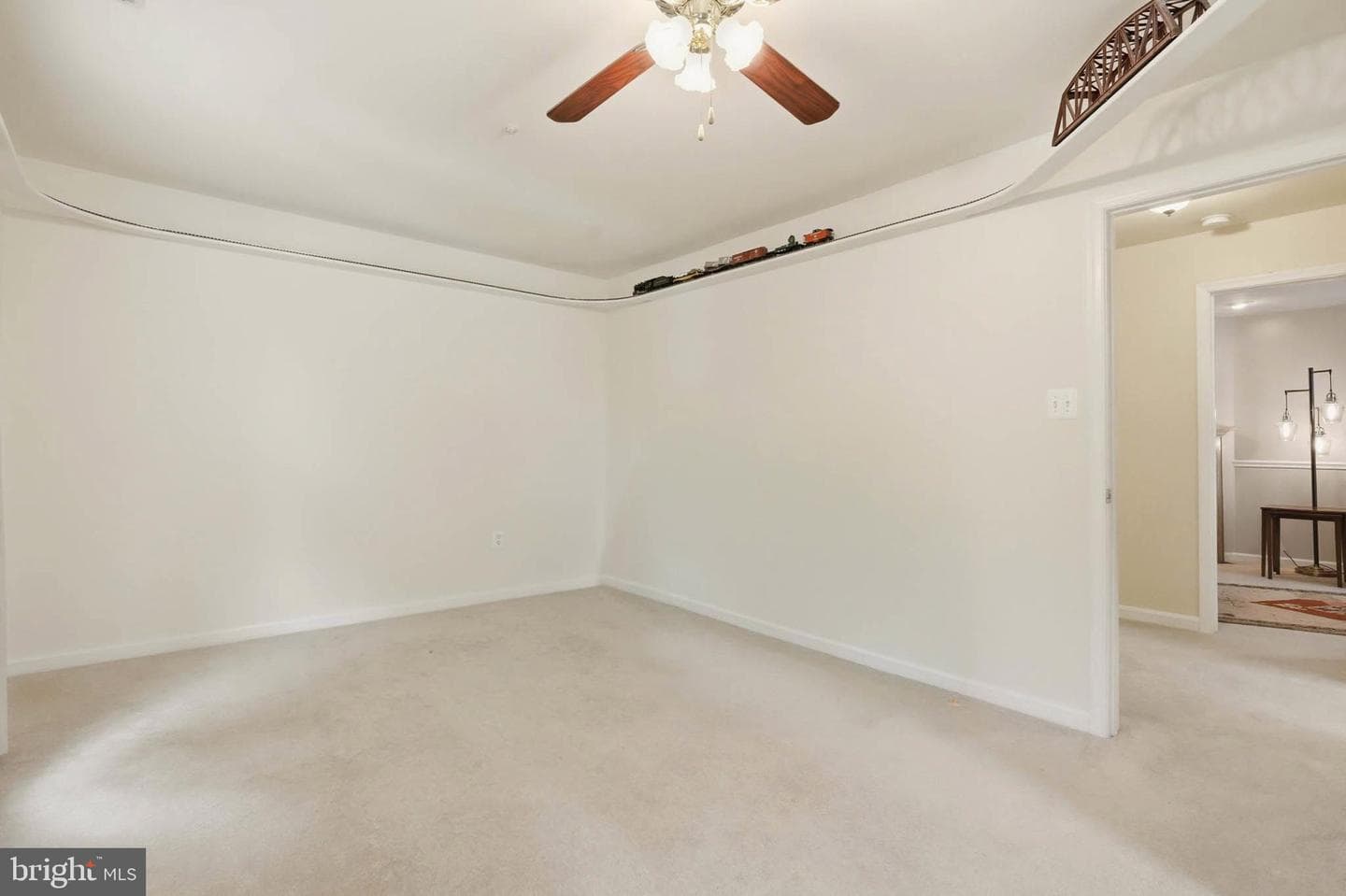8721 Spring Brook Way photo 15