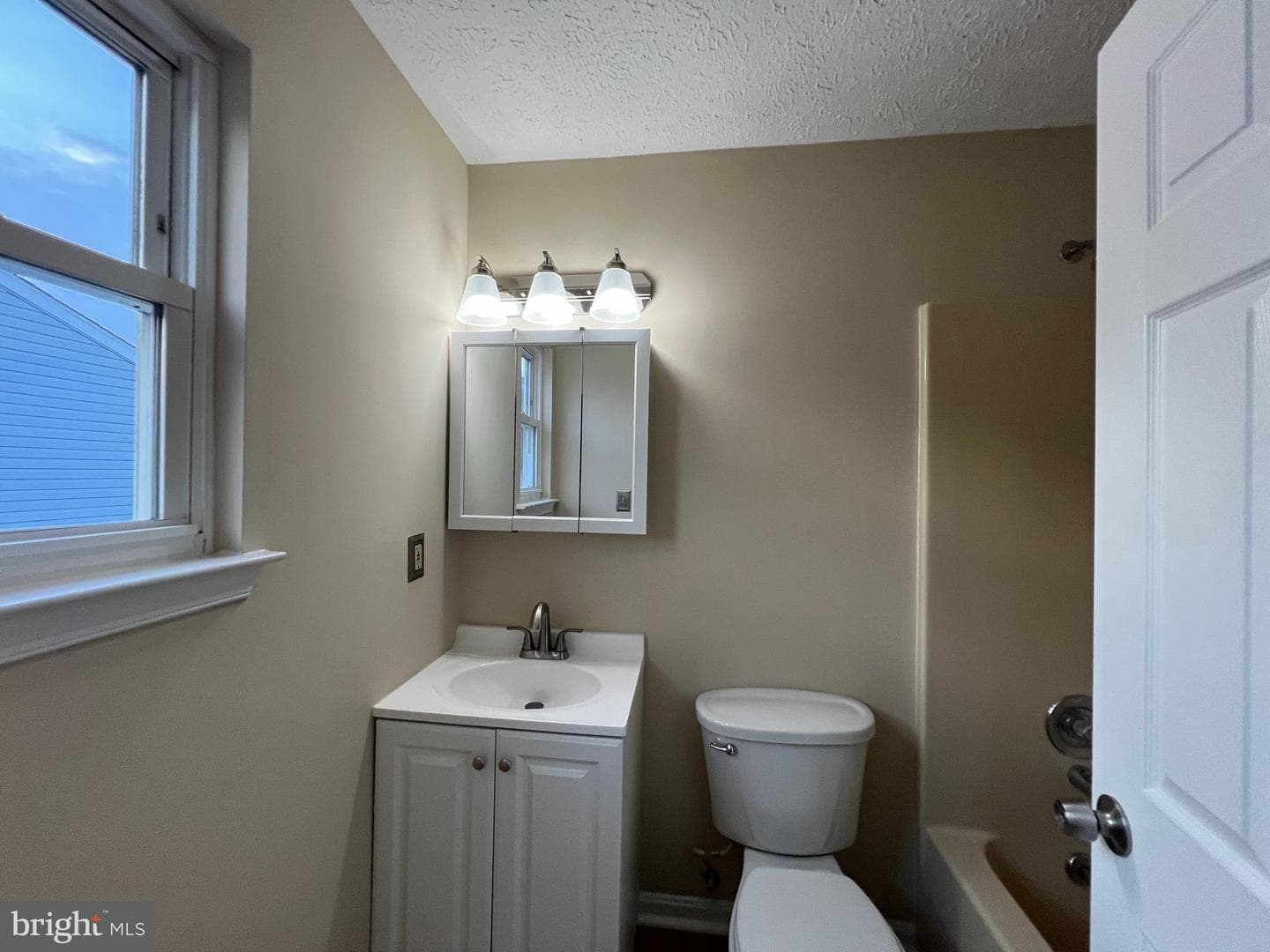 1115 Hotel Drive photo 20