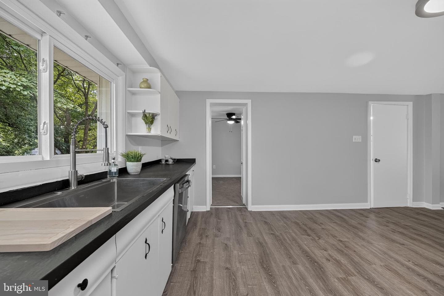 251 9th Street photo 13