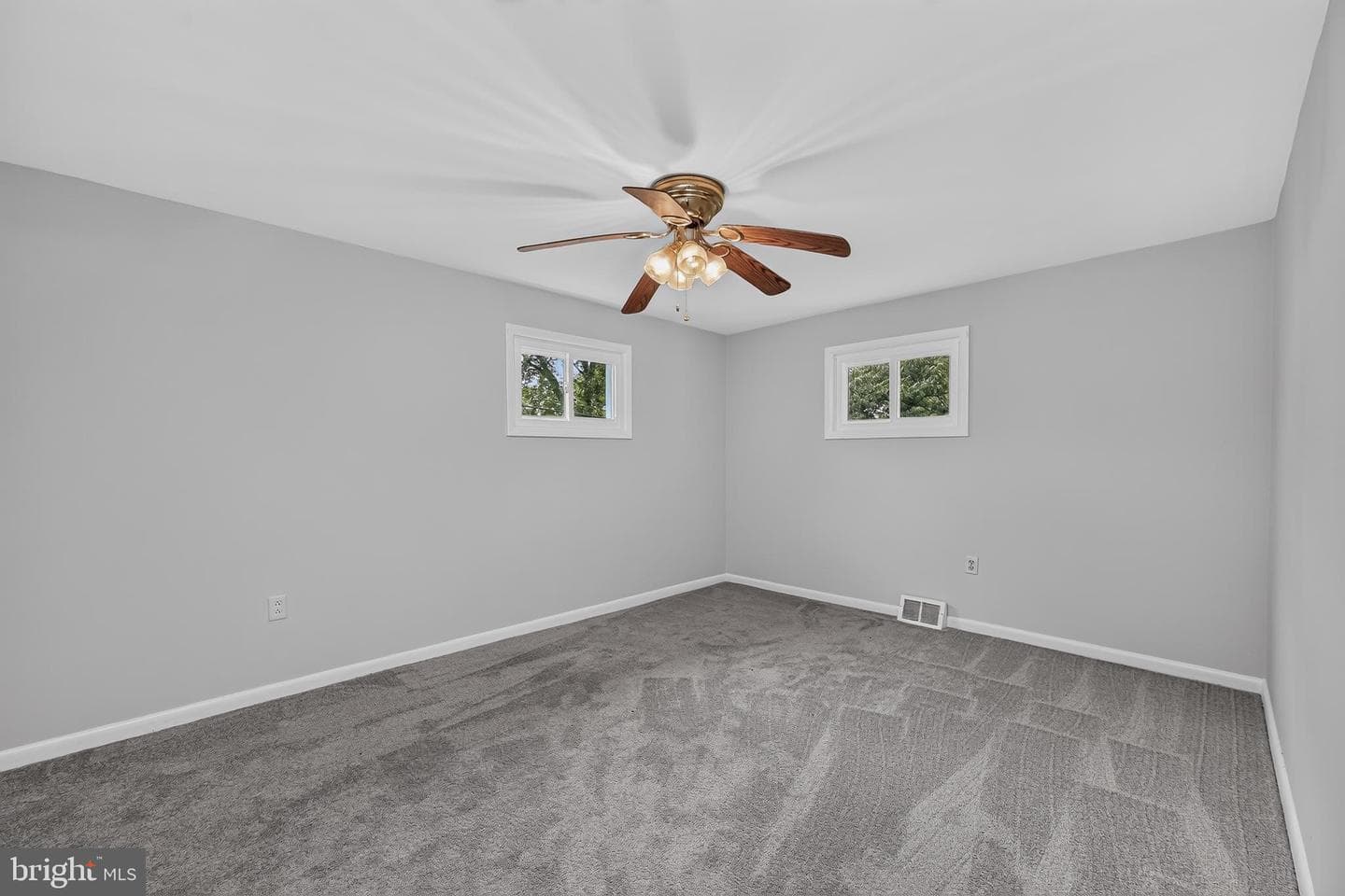 251 9th Street photo 28