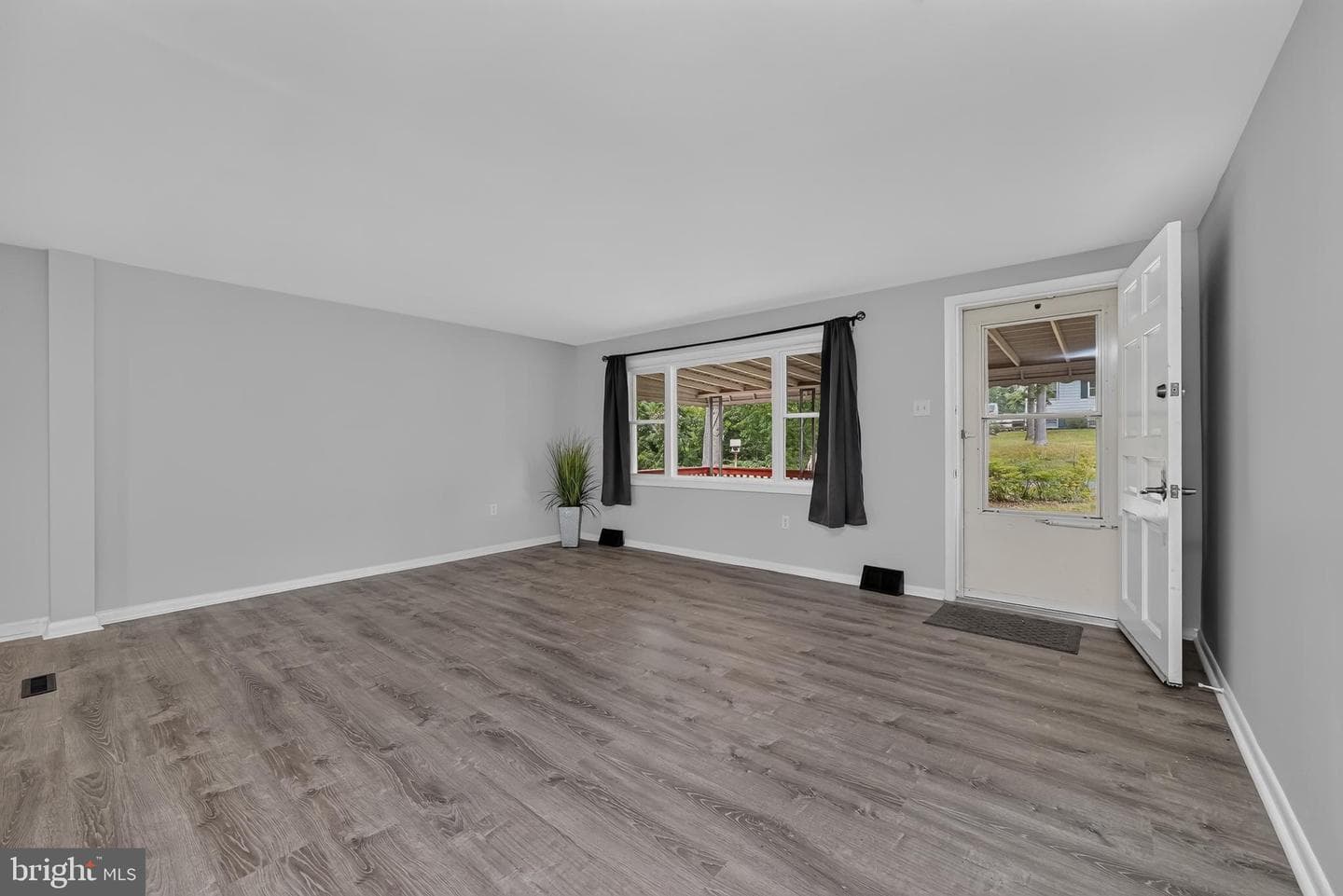 251 9th Street photo 32