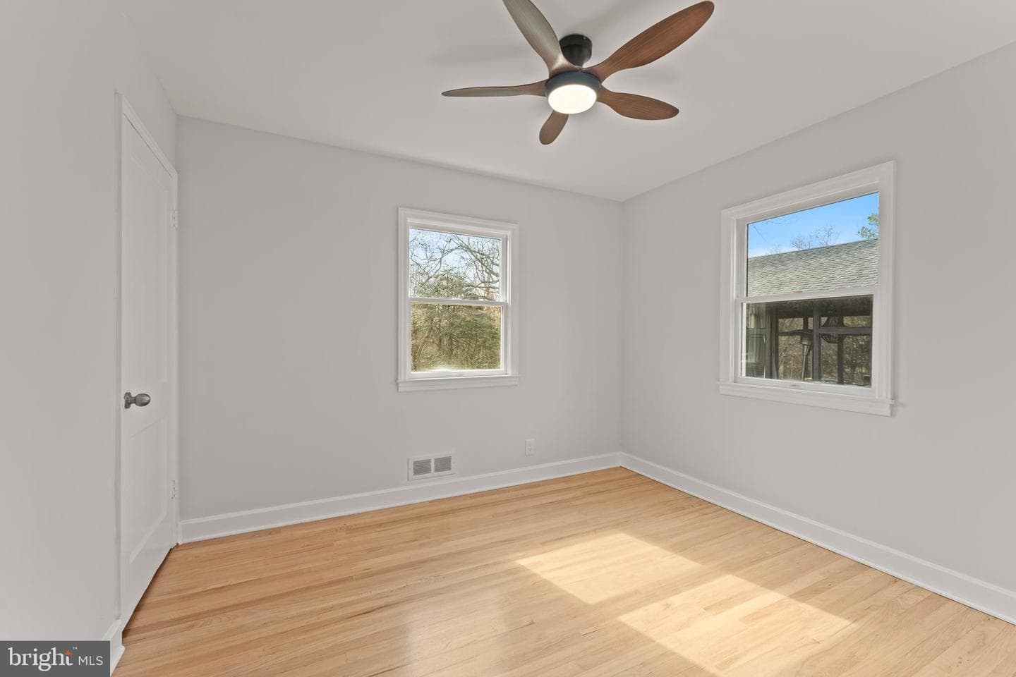 1452 Grandview Rd photo 20