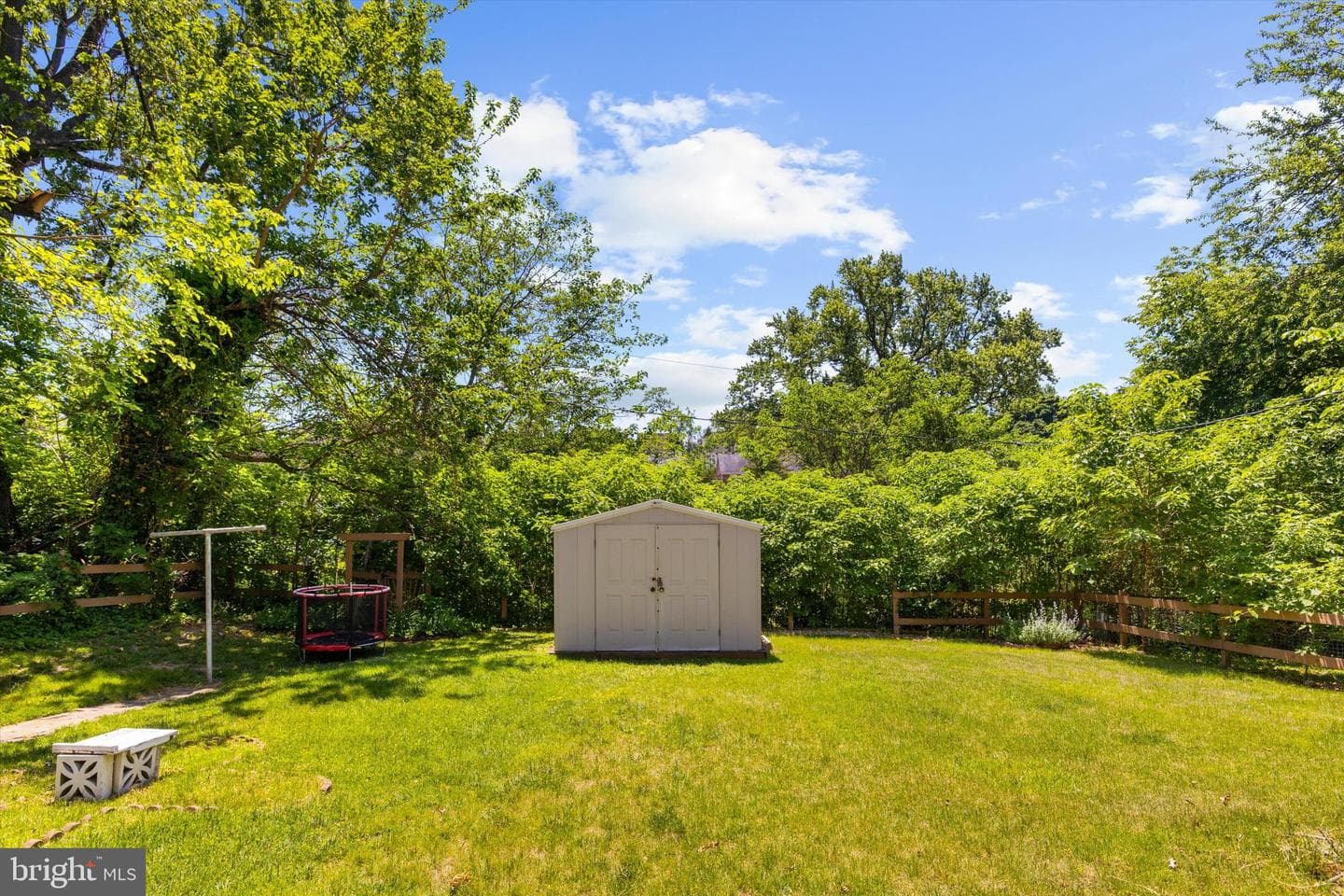 205 7th Avenue photo 46