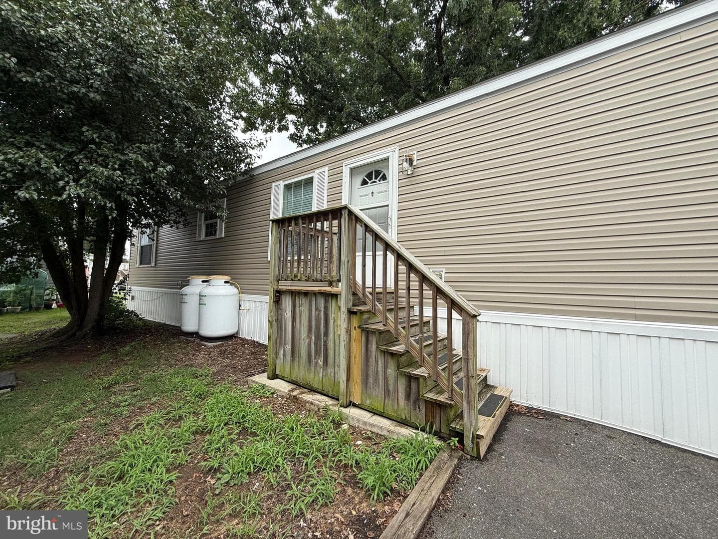 34 2nd Street, Lothian