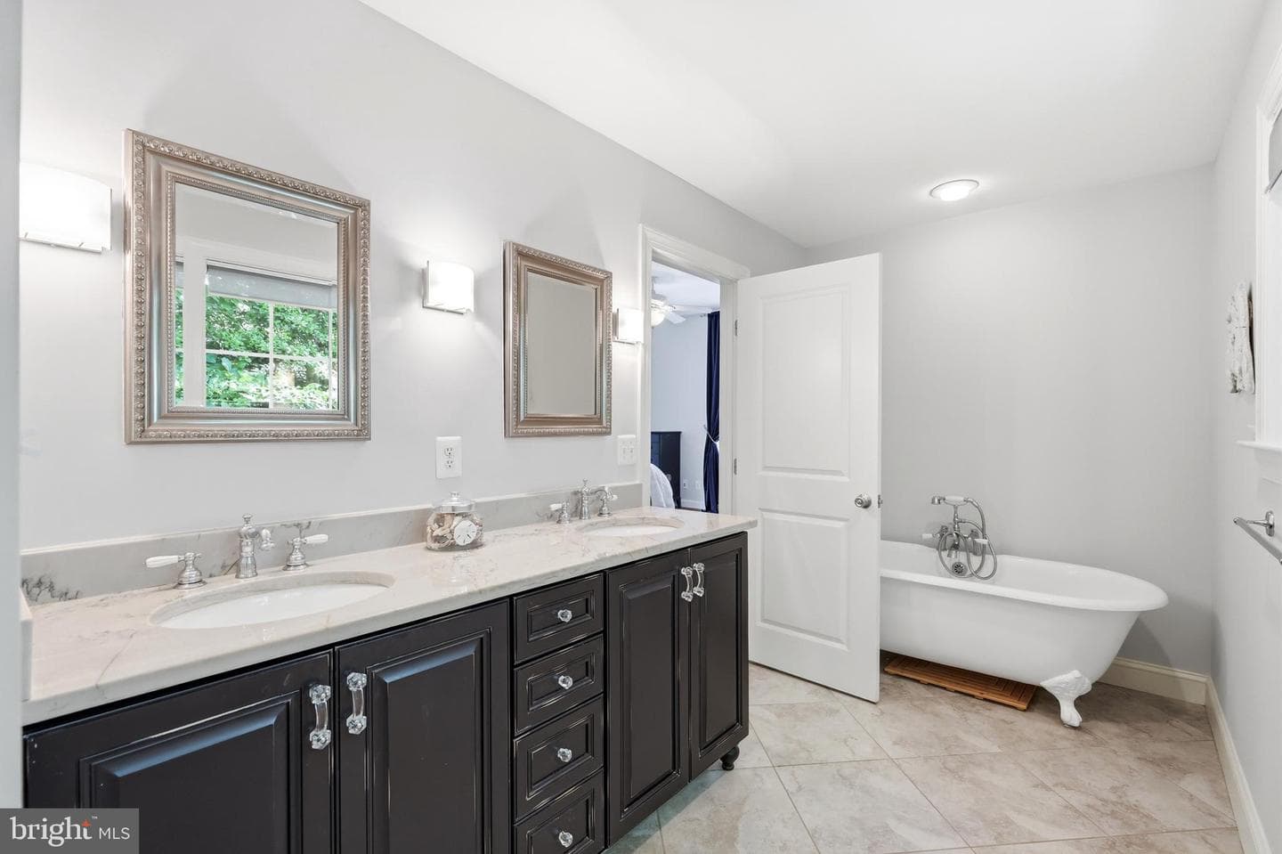 1724 Robinhood Road photo 32