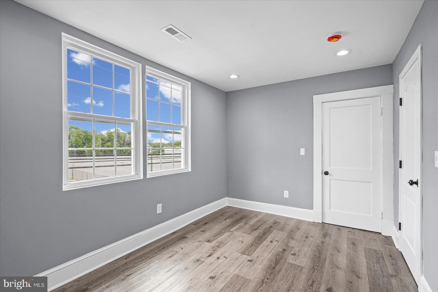 5234 6th Street photo 28
