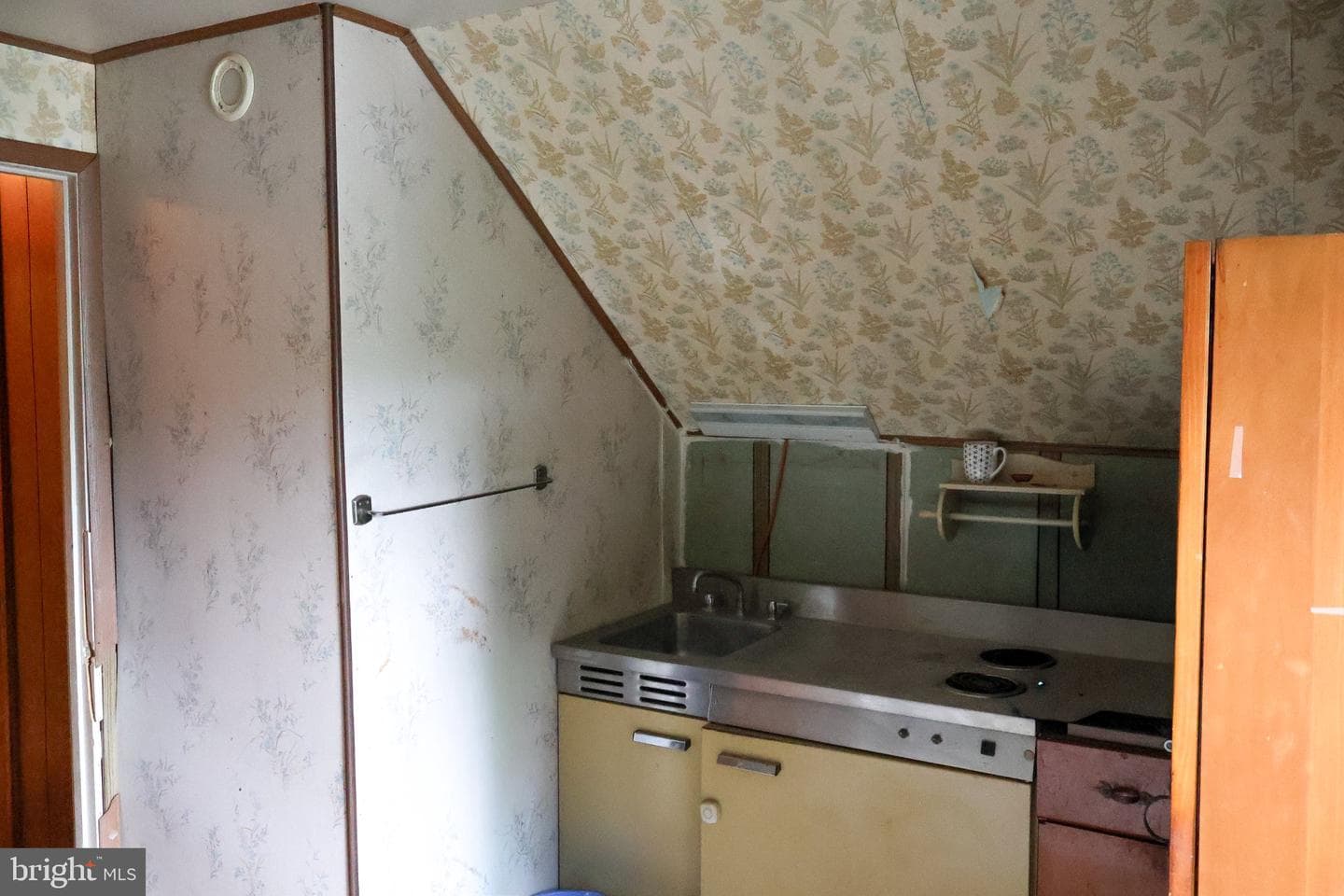 102 N Jerome Parkway photo 27